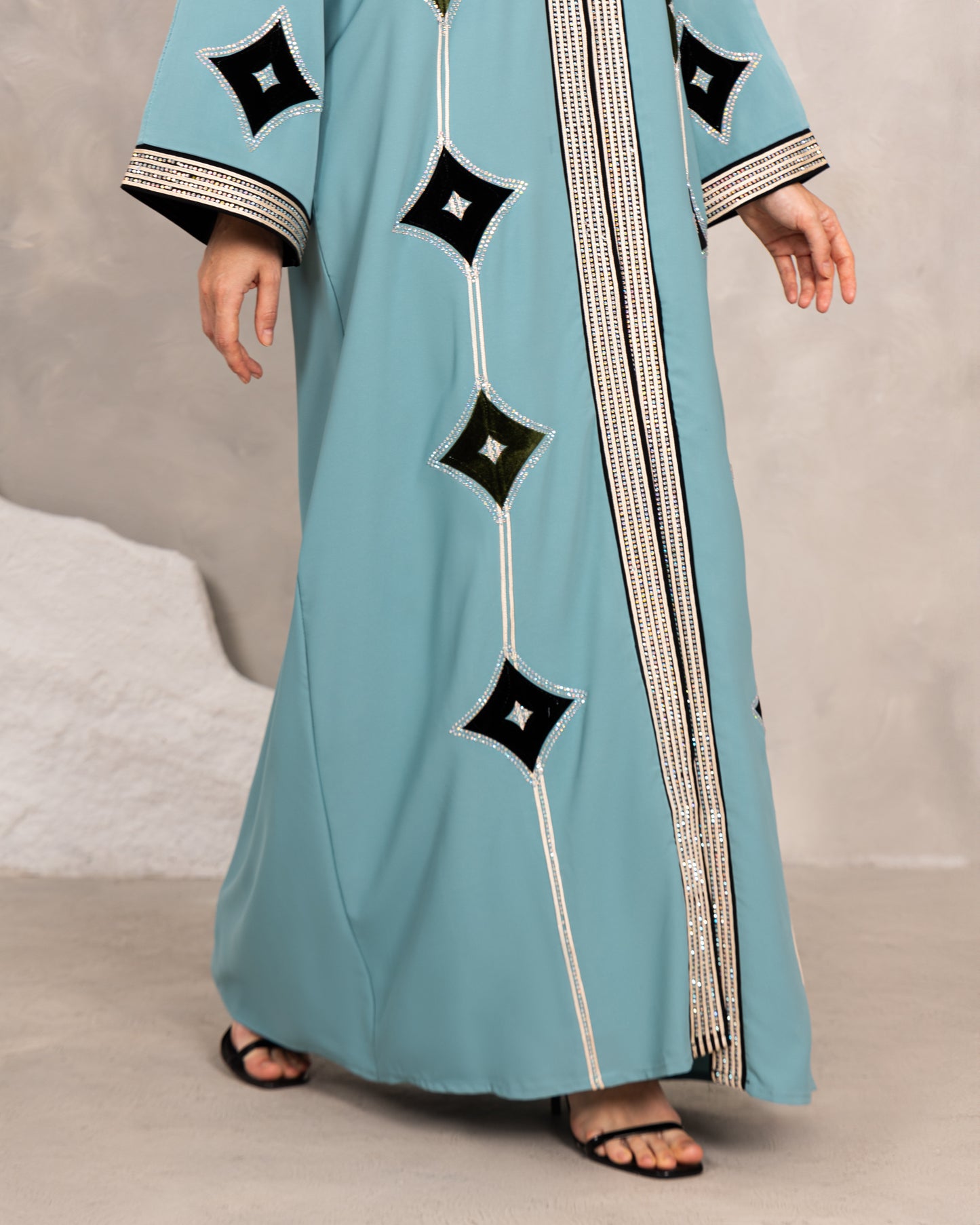 Abaya Noura