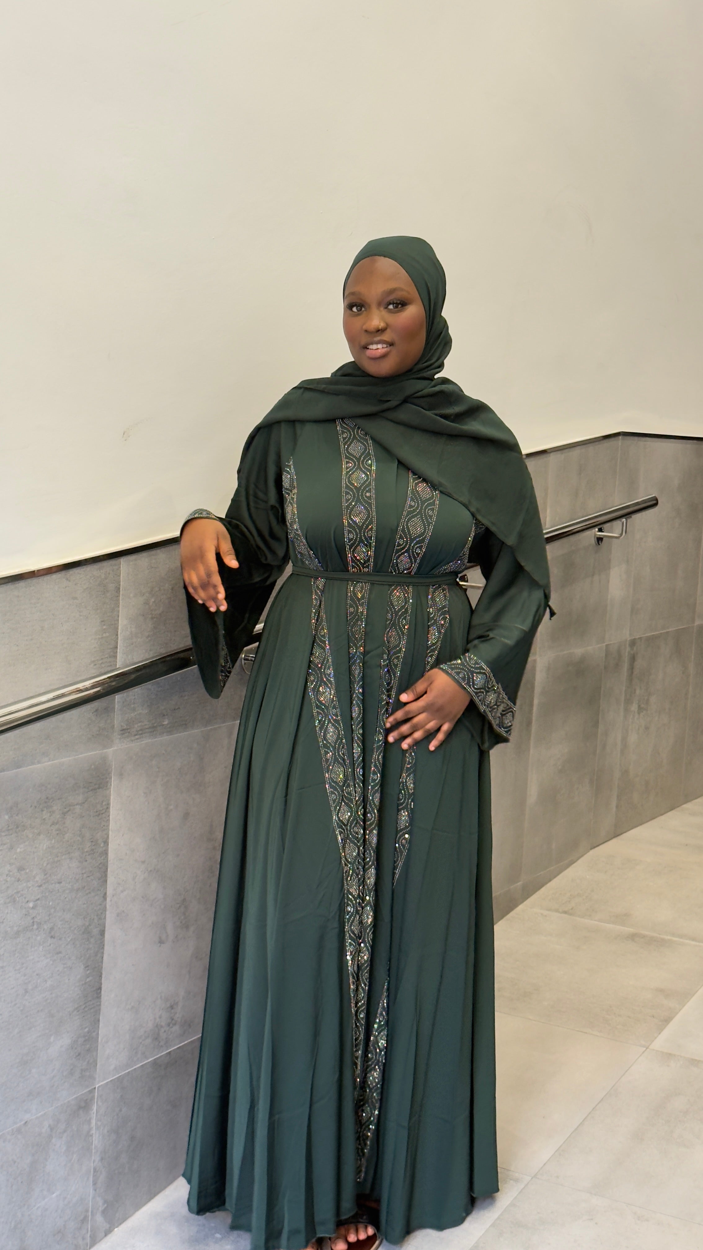 Abaya Azira