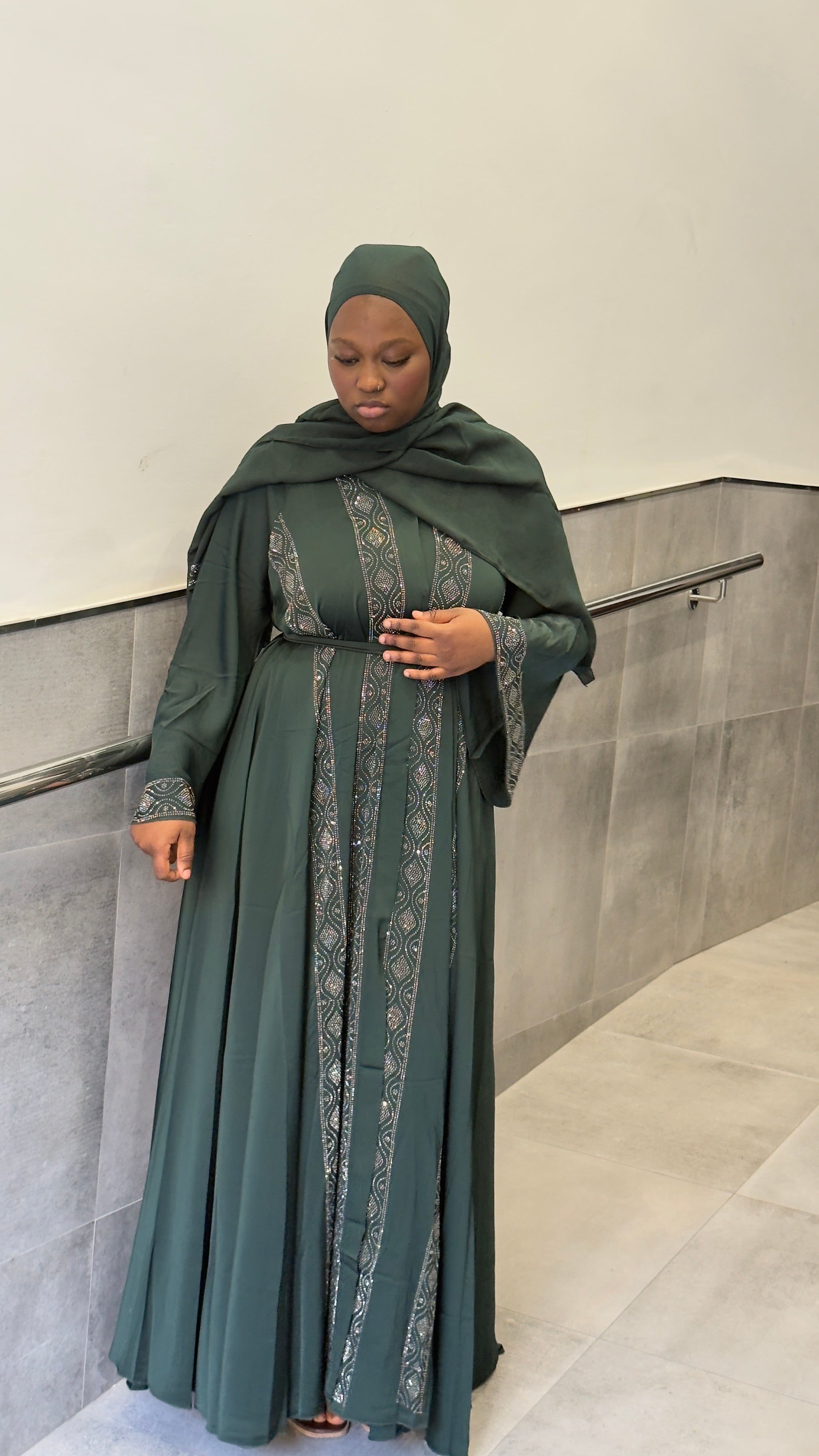 Abaya Azira