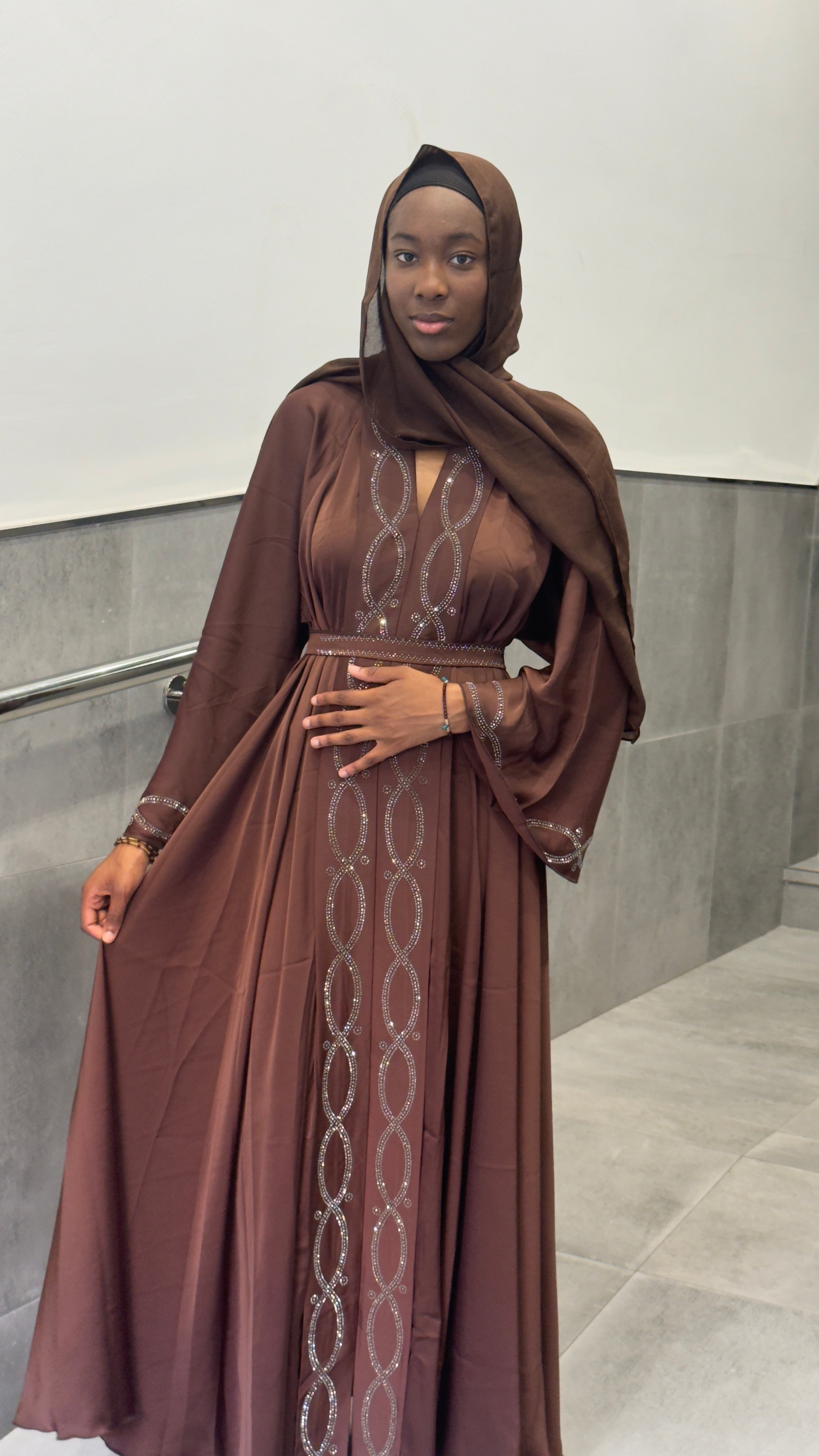 Abaya Lamar