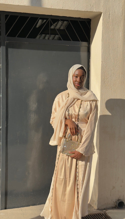 Abaya Elara